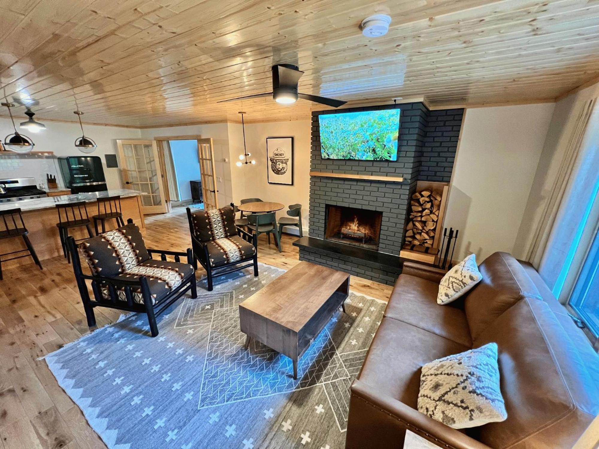 Thomsonite Inn On Lake Superior Grand Marais Δωμάτιο φωτογραφία